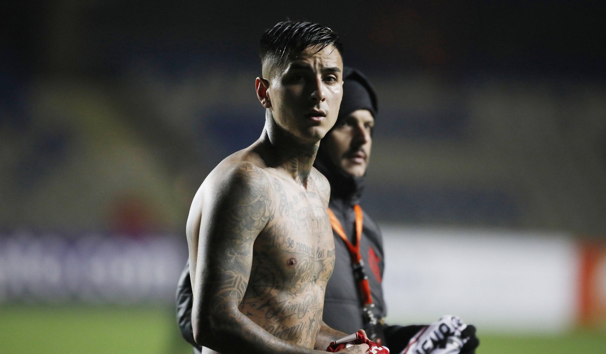 Erick Pulgar se puede poner una nueva camiseta