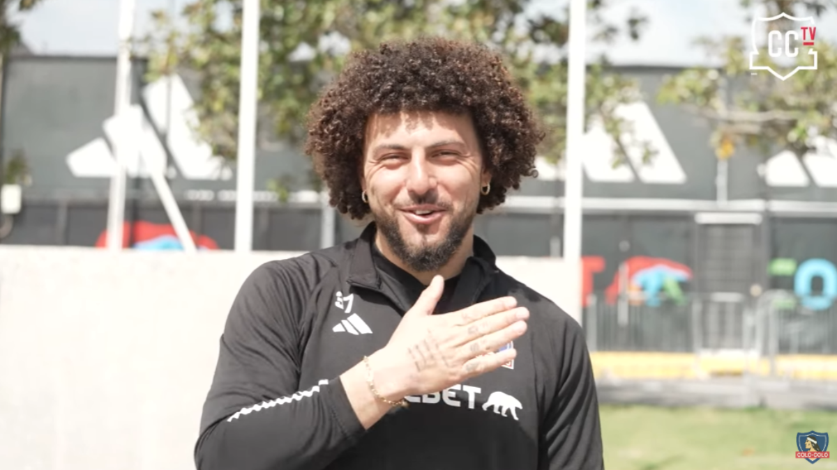 Jugadores de Colo Colo se divirtieron con entretenidas pruebas dieciocheras