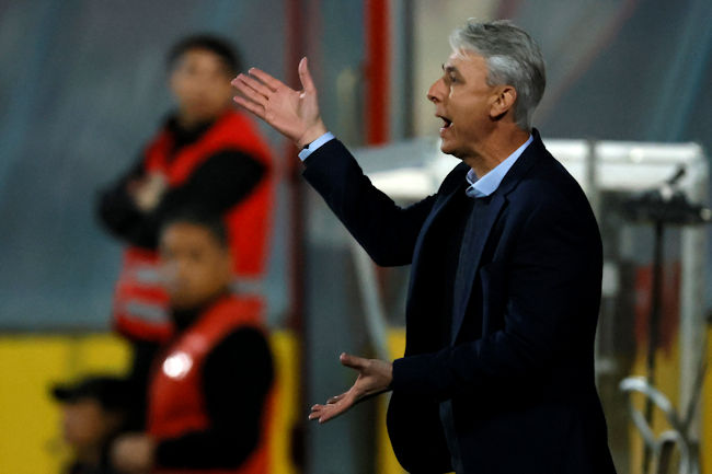 Fin a las dudas: Universidad Católica decidió el futuro de Tiago Nunes