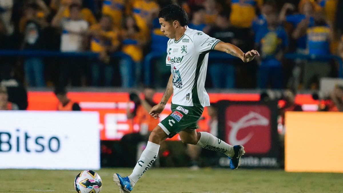 Luciano Cabral se lució en México el mismo día que lo llamó Gareca a La Roja