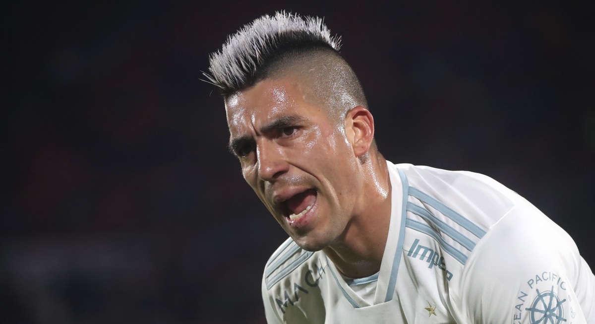 ¿Cuántos partidos dijo? Expresidente del tribunal de disciplina habló del castigo que recibiría Leandro Fernández