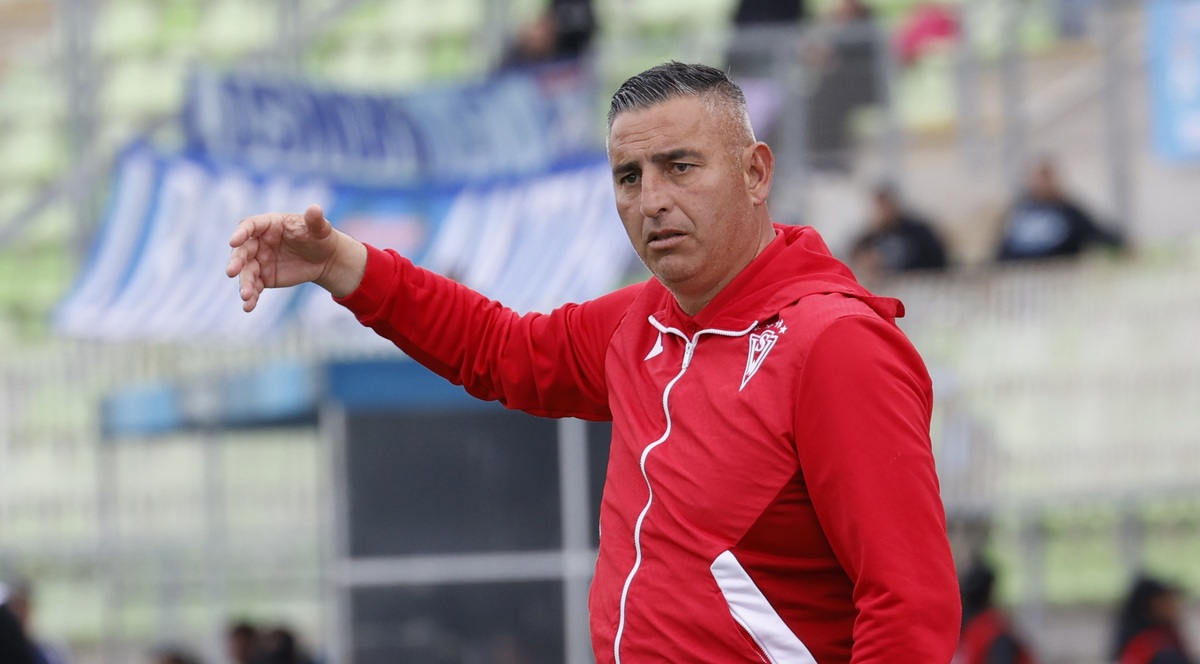 Jaime García recibió todo el apoyo de sus jugadores al ser despedido de Santiago Wanderers