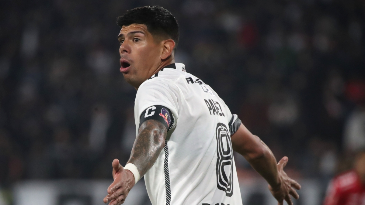 Esteban Pavez reclamó por leve sanción a jugador de la U: “A veces no se entiende”