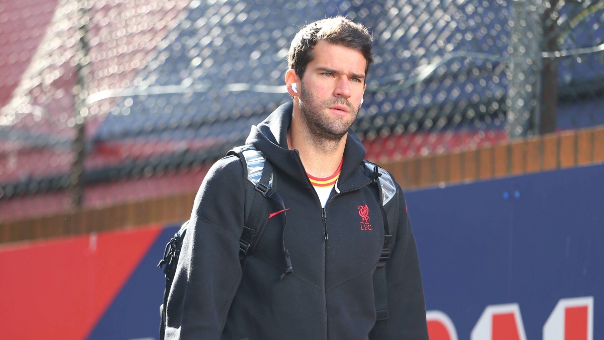 Caos en Brasil: Detallan el tiempo de recuperación de Alisson Becker tras lesión que sufrió