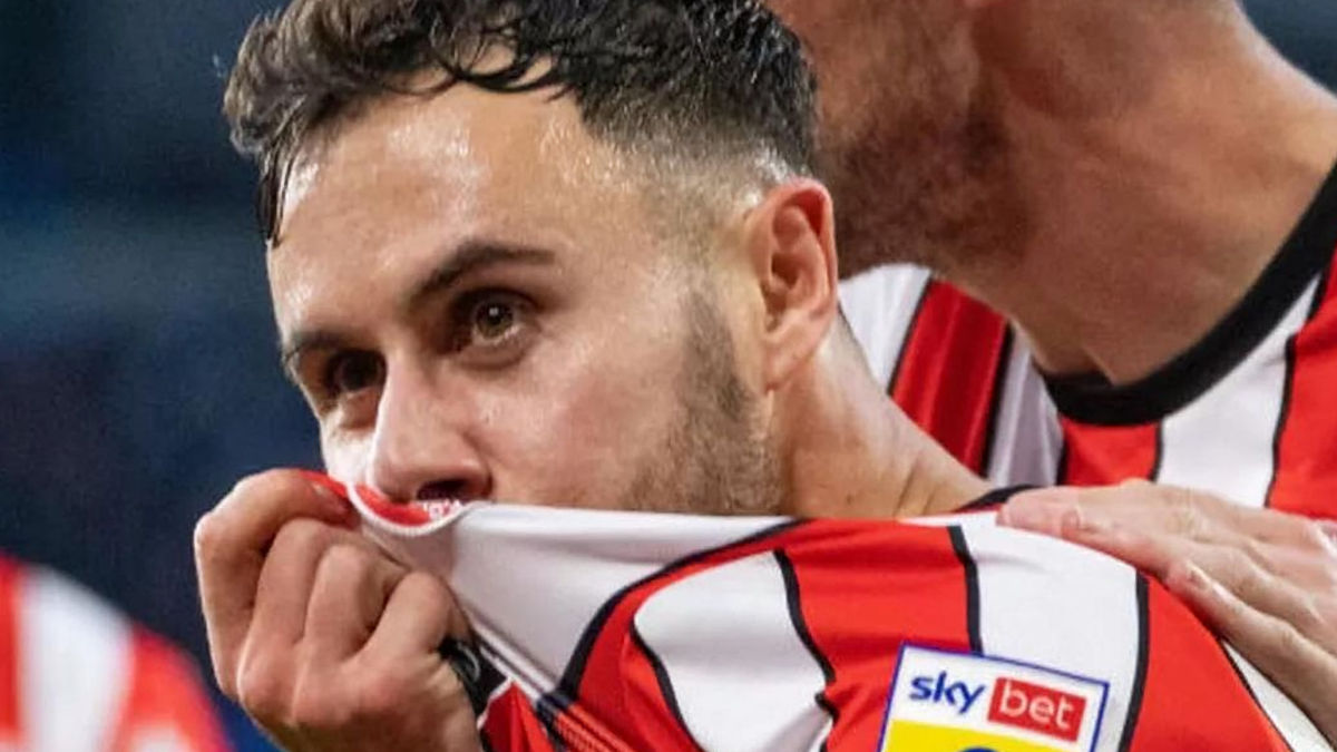 Encuentran muerto al futbolista George Baldock, excompañero de Brereton en Inglaterra