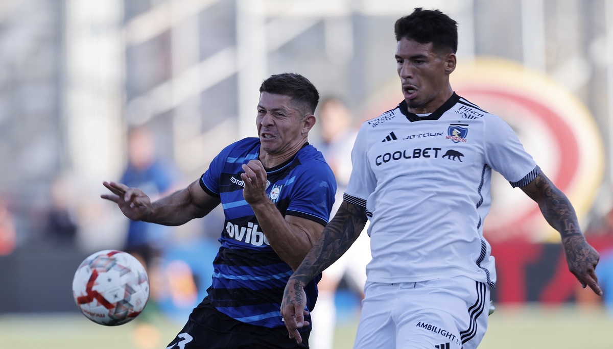 ¿Cómo le fue a Colo Colo en sus visitas a Huachipato en los últimos diez años?