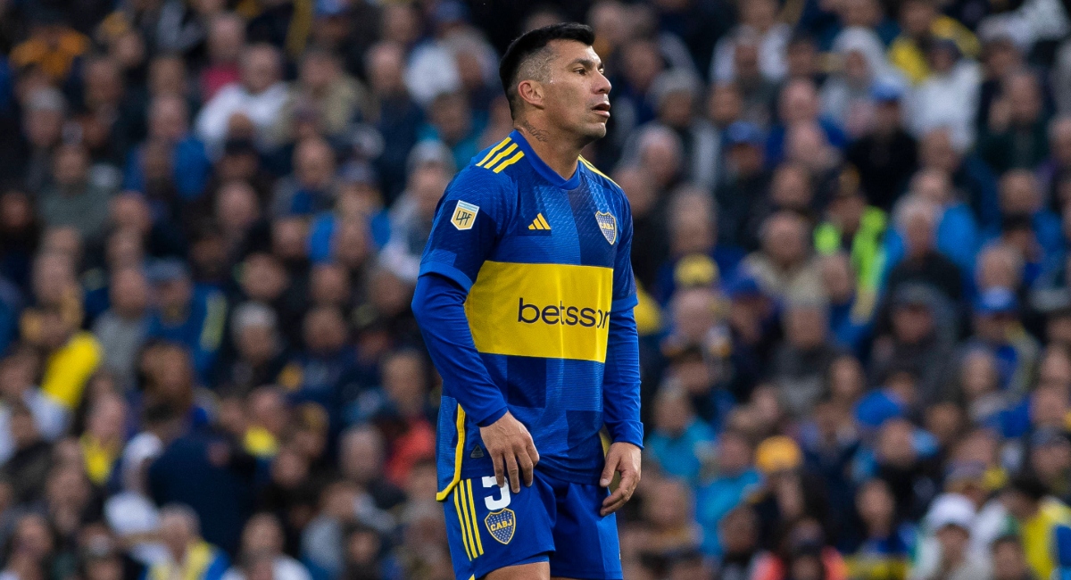 En Universidad Católica estarían pensando en reforzarse con Gary Medel para el 2025