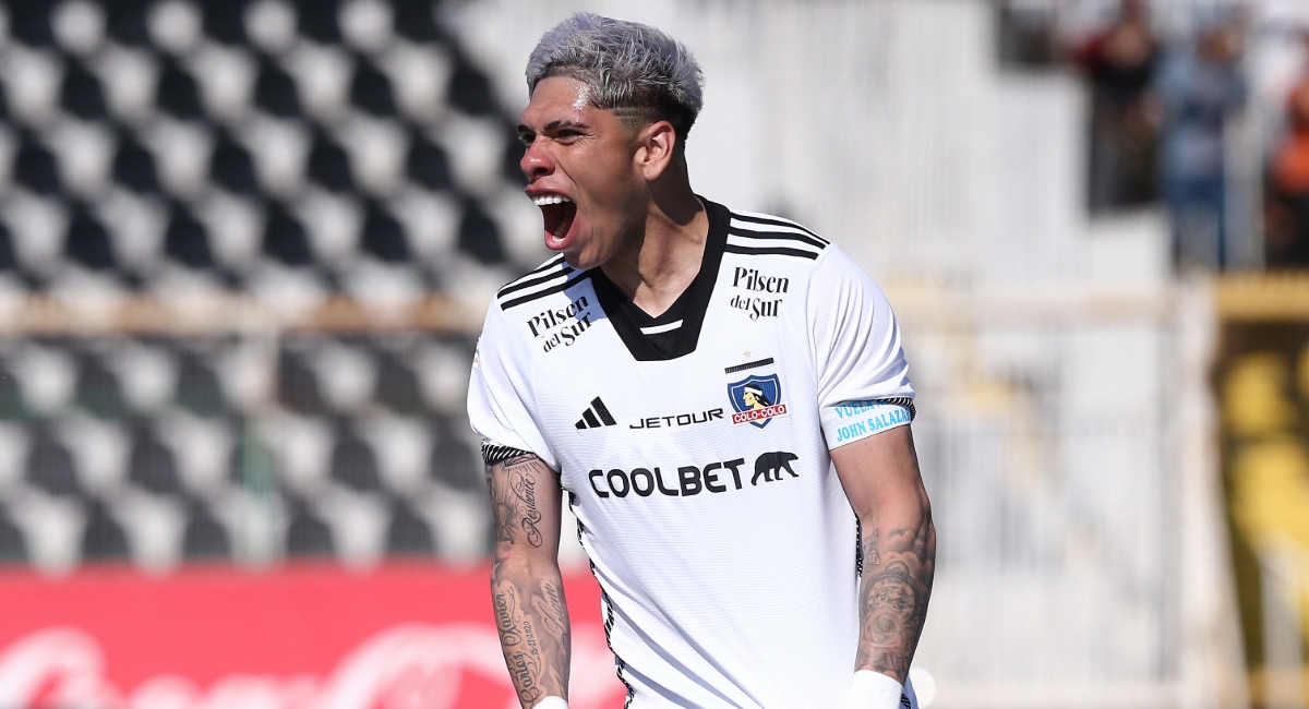 La curiosa visita al camarín que recibieron los jugadores de Colo Colo tras triunfo sobre Palestino