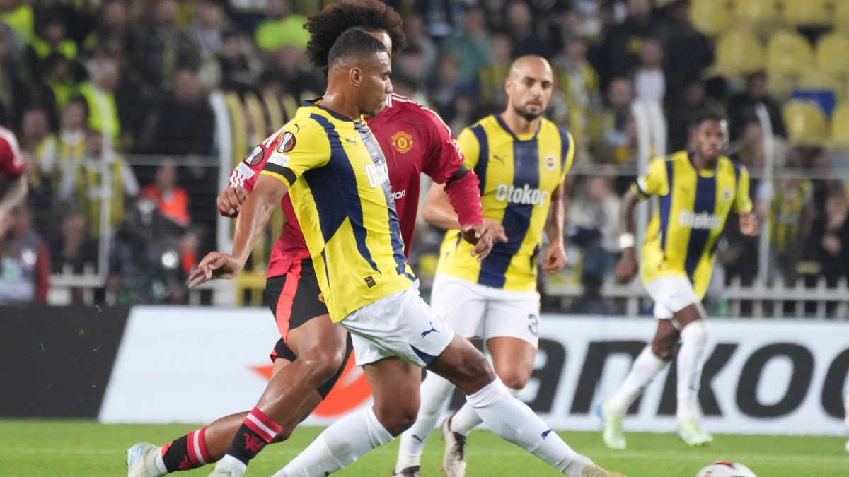 El Fenerbahçe de Mourinho logró empatar con el Manchester United en la Europa League