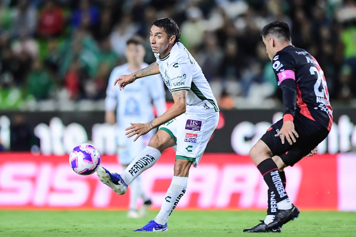 Profe Gareca téngalo en cuenta: Luciano Cabral se luce en México