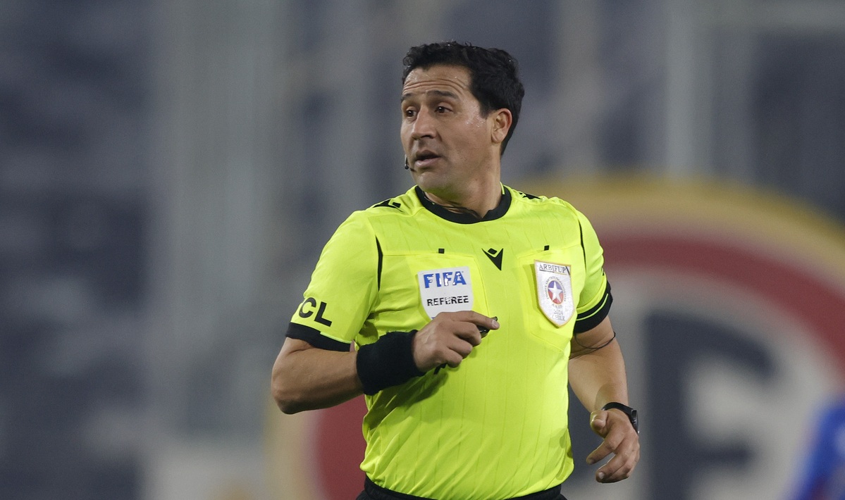 Designado el árbitro que puede tocar el pitazo de un nuevo título de Colo Colo