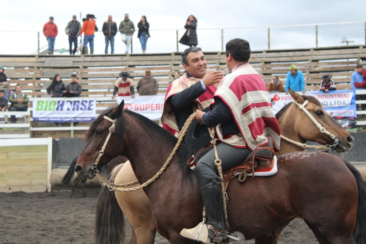 Zúñiga y Arredondo fueron los campeones del Zonal Sur de Rodeo en Los Ángeles
