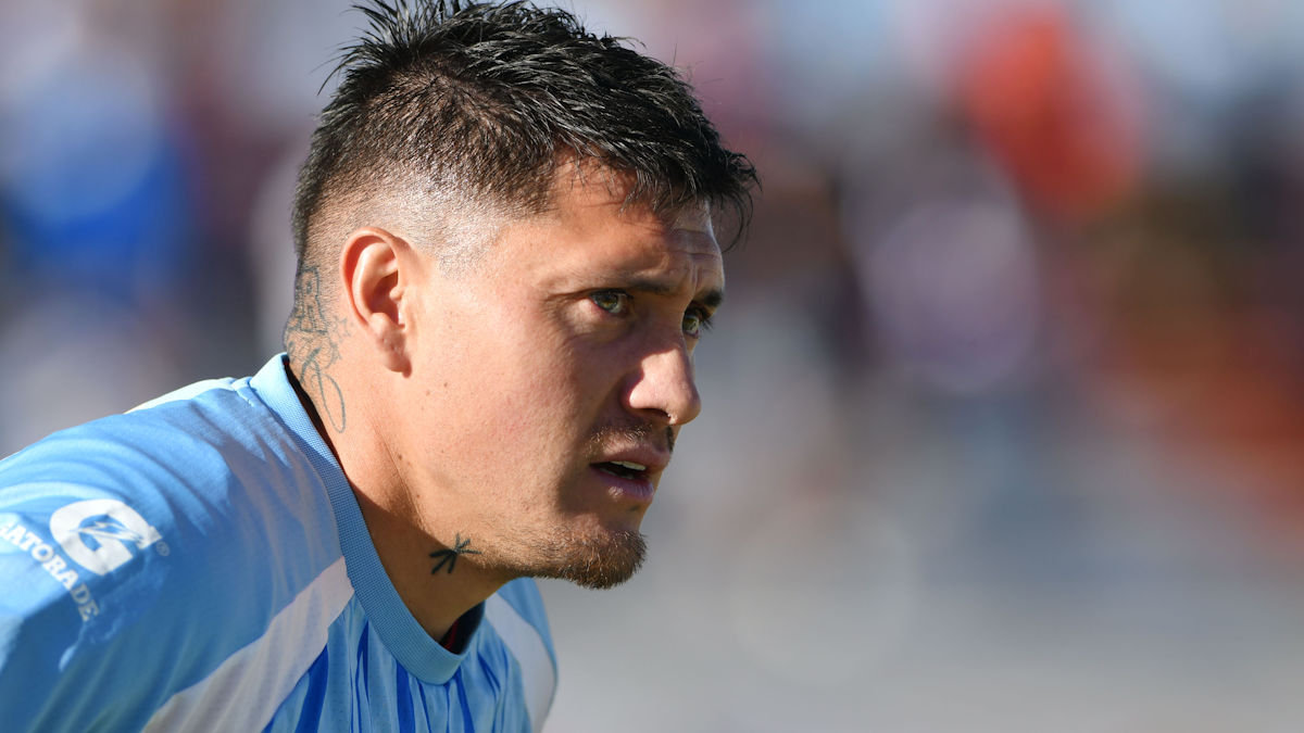 Nicolás Castillo protagonizó pelea con un compañero antes de su salida de la UC