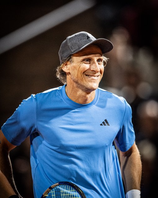 ¡Se concretó! Diego Forlán debutó en el tenis profesional