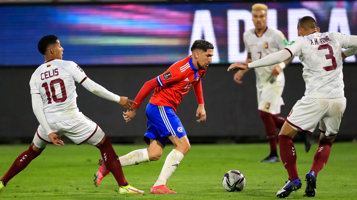 La formación de Chile para el duelo con Venezuela por las Clasificatorias