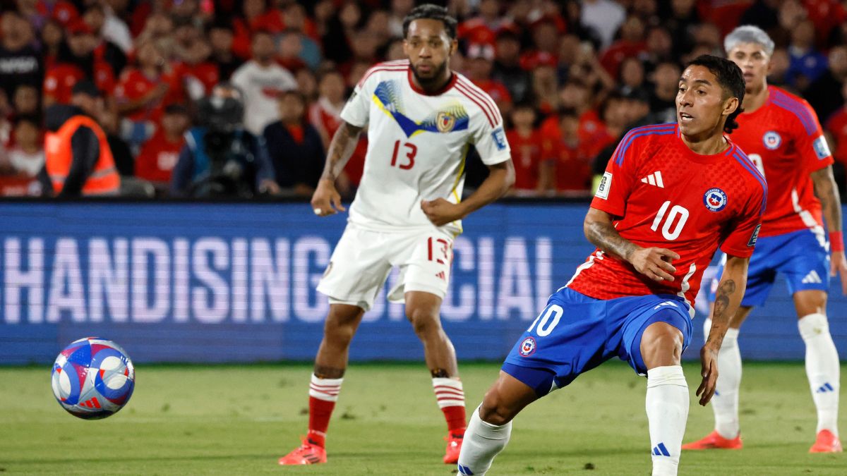 Luciano Cabral hizo el balance de su debut con gol anulado en La Roja