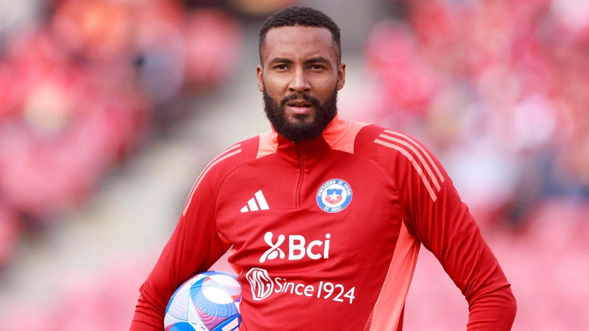 Lawrence Vigouroux le respondió con todo a periodista que lo criticó por su nominación a La Roja