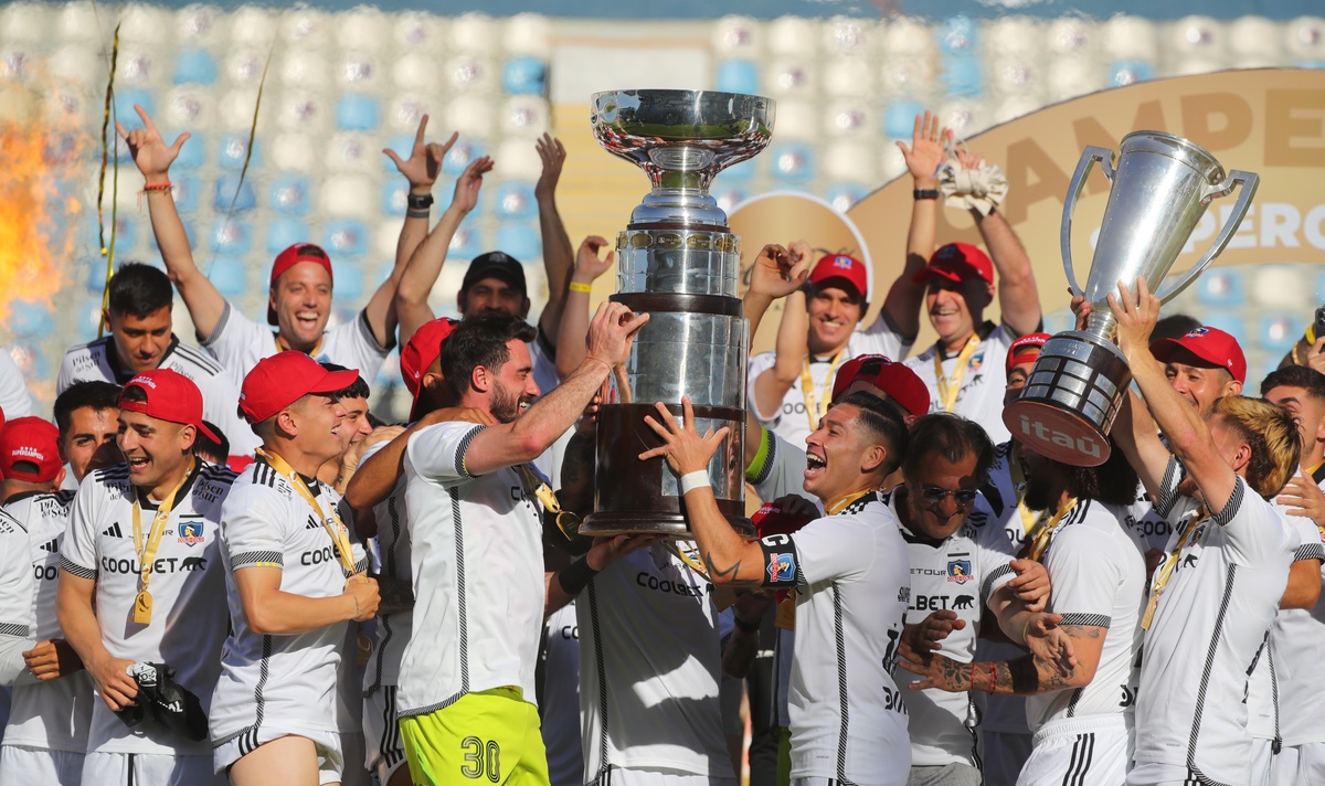 Colo Colo ahora tiene con que llenar sus Copas