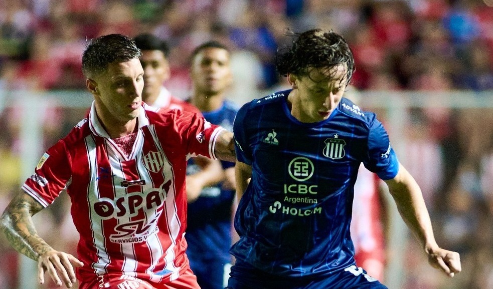 Bruno Barticciotto dijo presente en triunfo de Talleres que lo mete en la lucha en Argentina