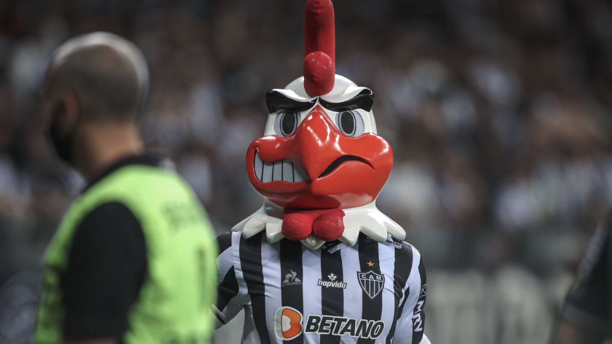 INSÓLITO: Policía Argentina intentó detener a polémica mascota del Atlético Mineiro