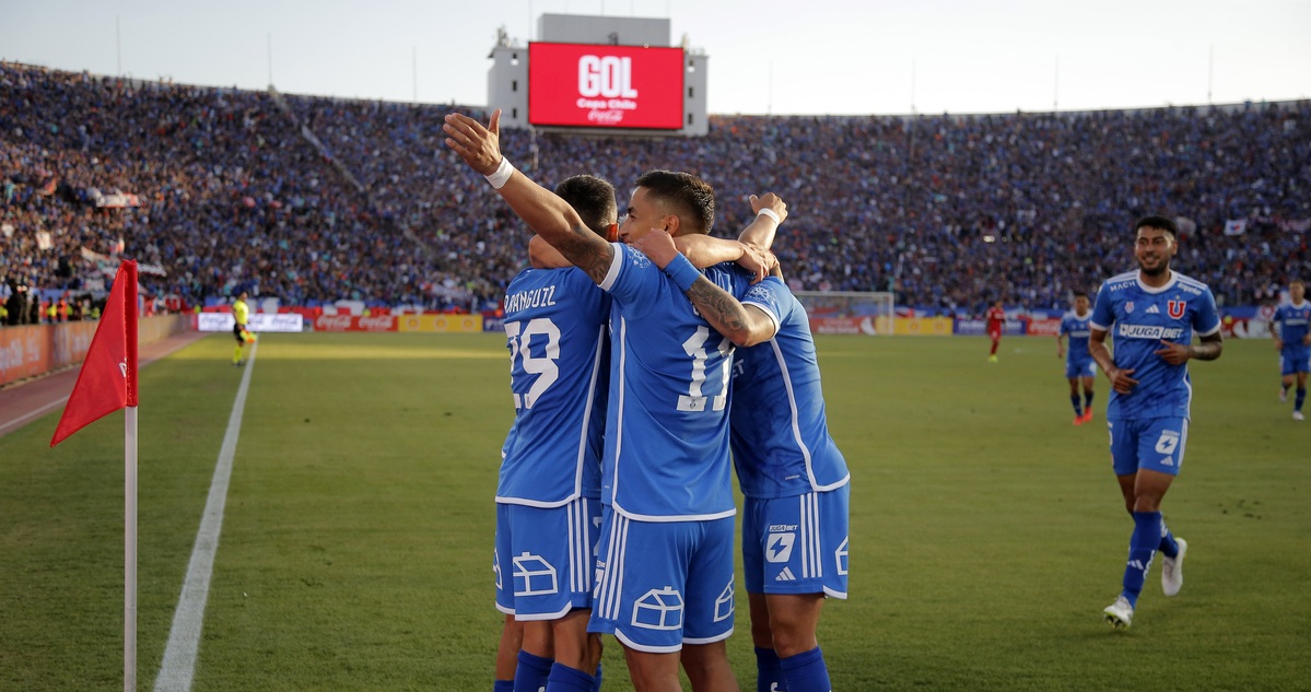 Y no quisieron: Hace rato la U pudo celebrar en estadio propio