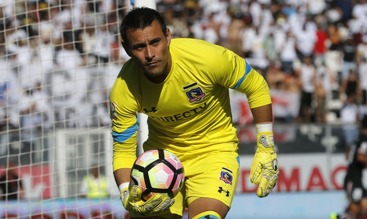 Justo Villar fue claro en quién le gustaría que fuera el portero de Colo Colo