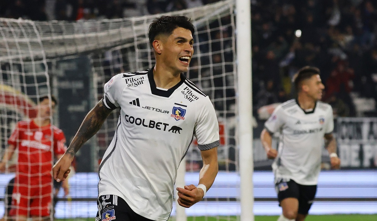 Una teleserie menos: Colo Colo comprará el pase de Erick Wiemberg