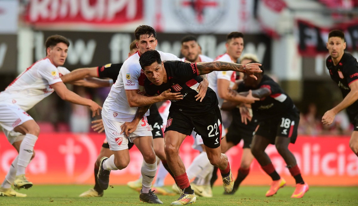 Estudiantes de La Plata con Javier Altamirano en cancha cerró su participación en la Liga Argentina