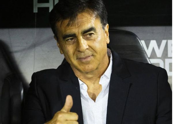 Vélez Sarsfield de Quinteros y Bouzat se coronó campeón en Argentina