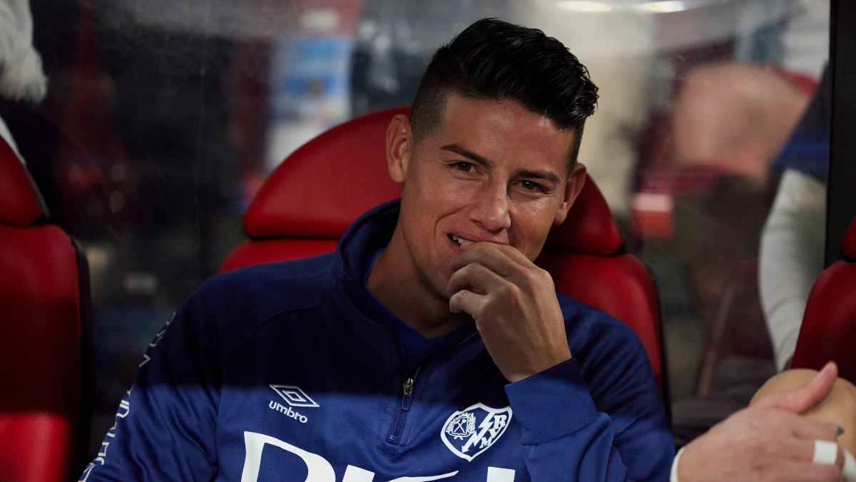 ¿Y si te llama Almirón? James Rodríguez vuelve a ilusionar a hinchas de Colo Colo