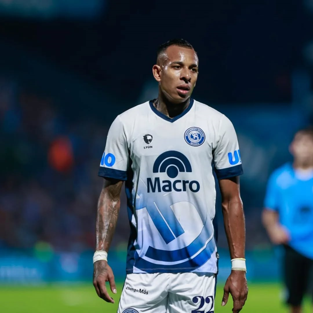 Uno menos para Colo Colo: Club de Sebastián Villa no quiere que el jugador emigre