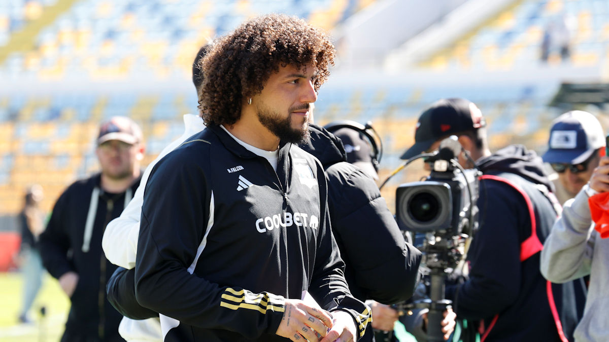 Maximiliano Falcón rompe el silencio por su salida de Colo Colo: “No fue una jugarreta por un aumento de sueldo”