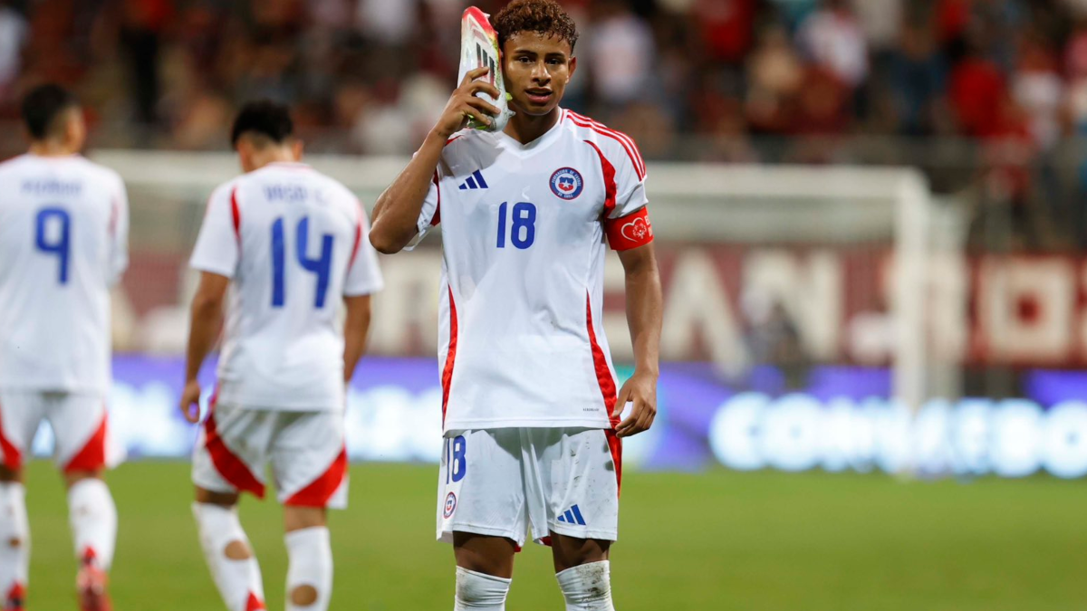 “Por algo está en Italia”: Rossel blinda de las críticas a Damián Pizarro por su falta de gol