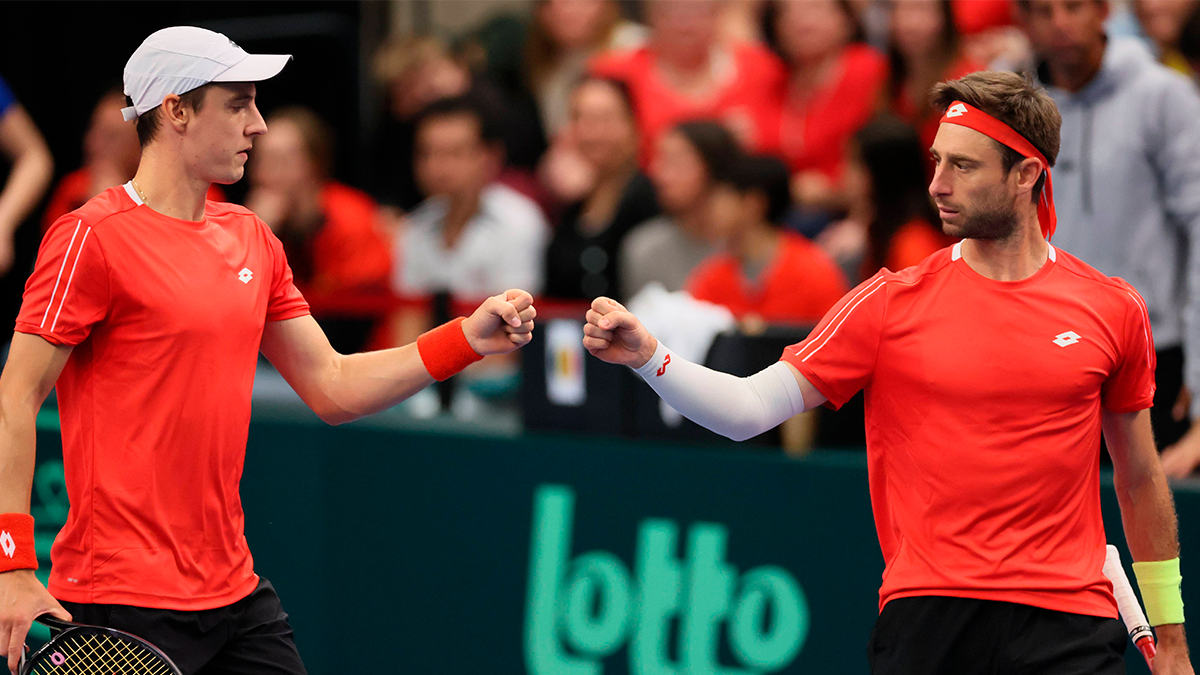 Nicolás Jarry no pudo evitar la derrota ante Bélgica en el dobles y Chile se enredó en Copa Davis