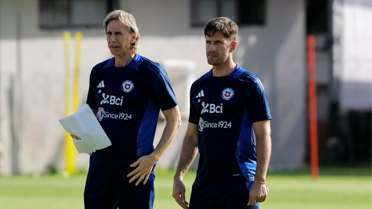 A reordenar la lista: Se oficializó la baja de dos importantes figuras de la Roja de Ricardo Gareca