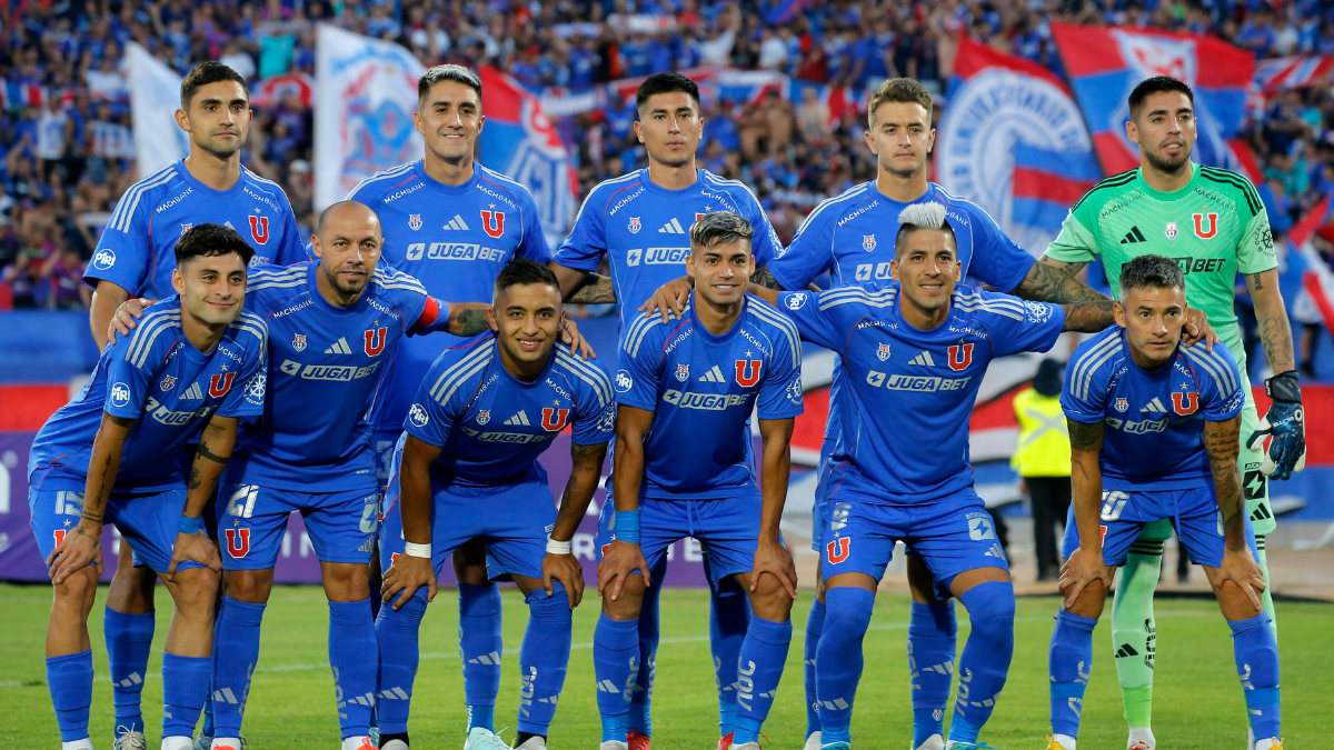 Con la U azul: Filtran imágenes de nueva camiseta de U. de Chile