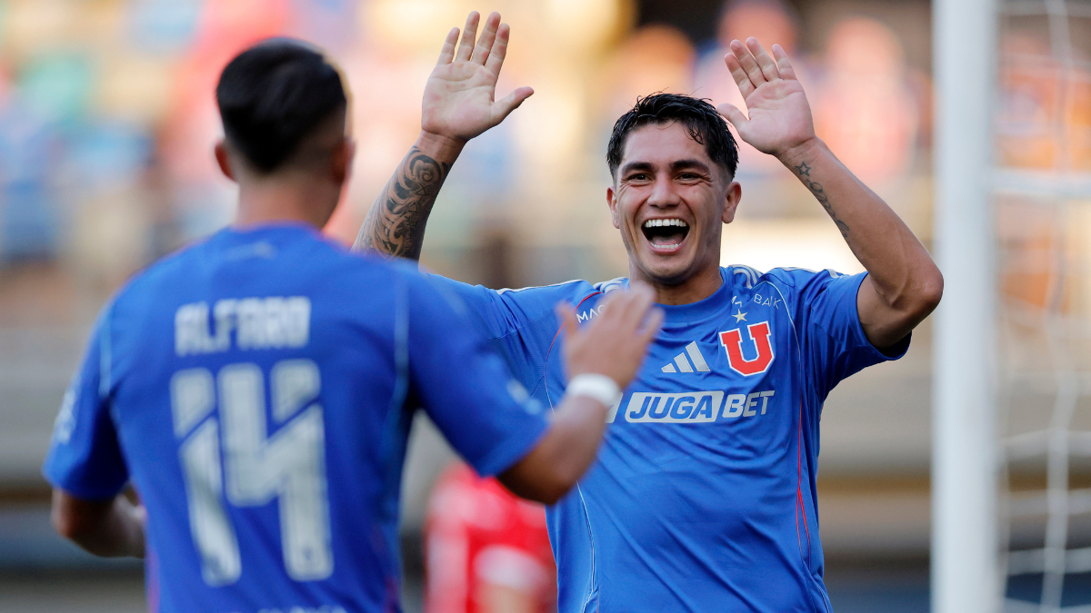 Dolor de cabeza para Álvarez: Refuerzo azul se quedaría fuera del debut ante Ñublense