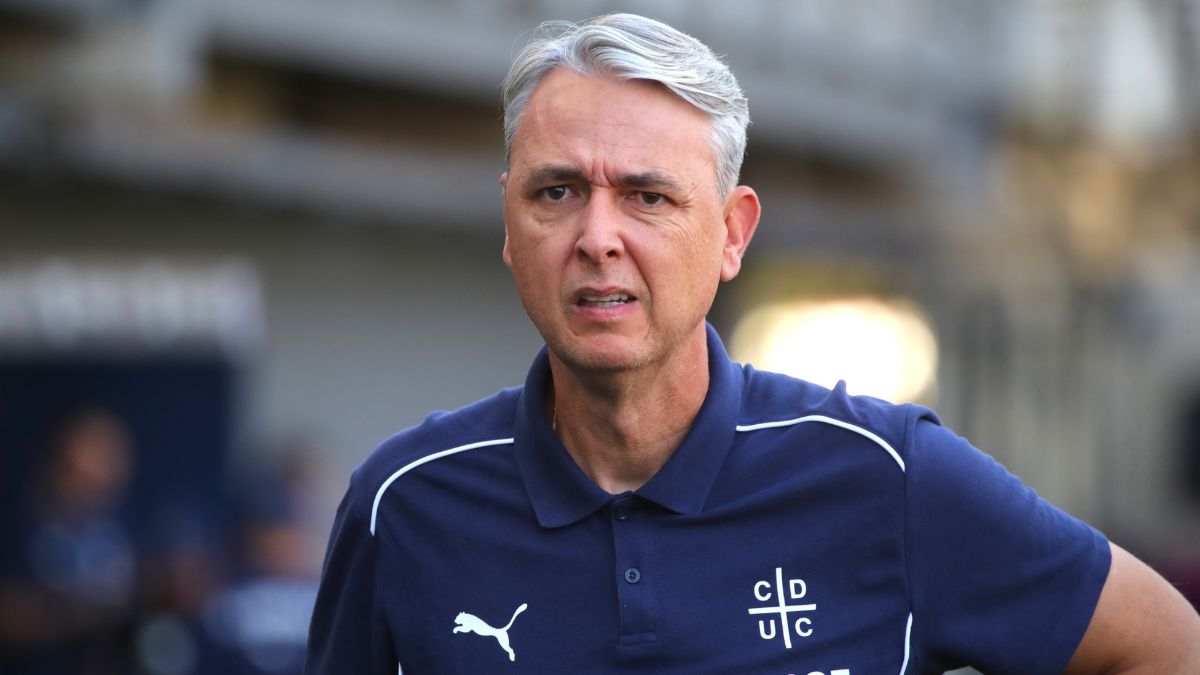 ¿Puede ser sancionado? Tiago Nunes confesó que burló la nueva “Ley Almirón”