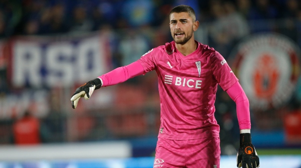 Thomas Gillier estará varios meses fuera por lesión: ¿La UC irá por un nuevo arquero?