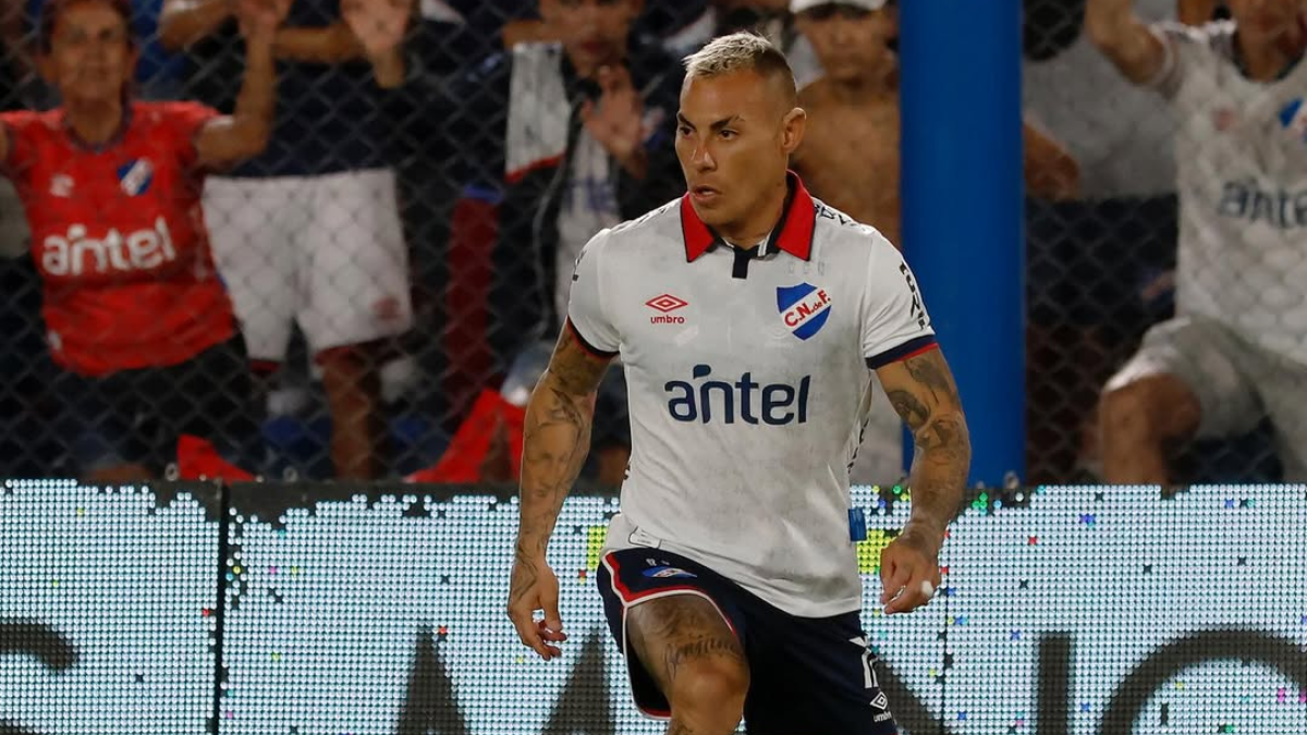 Crisis en Nacional de Uruguay pone en riesgo el pago del millonario sueldo de Eduardo Vargas
