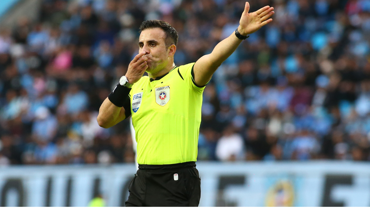 Piero Maza será protagonista y arbitrará importante partido de la Libertadores