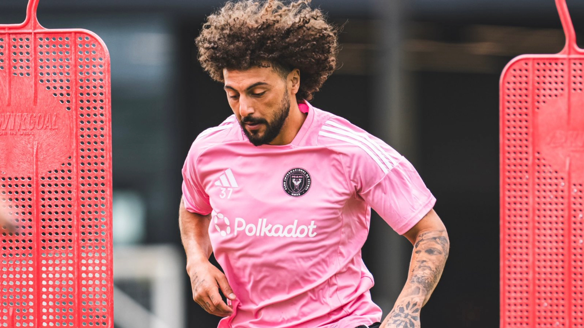 “Letra chica” en el traspaso de Maximiliano Falcón complica a Colo Colo