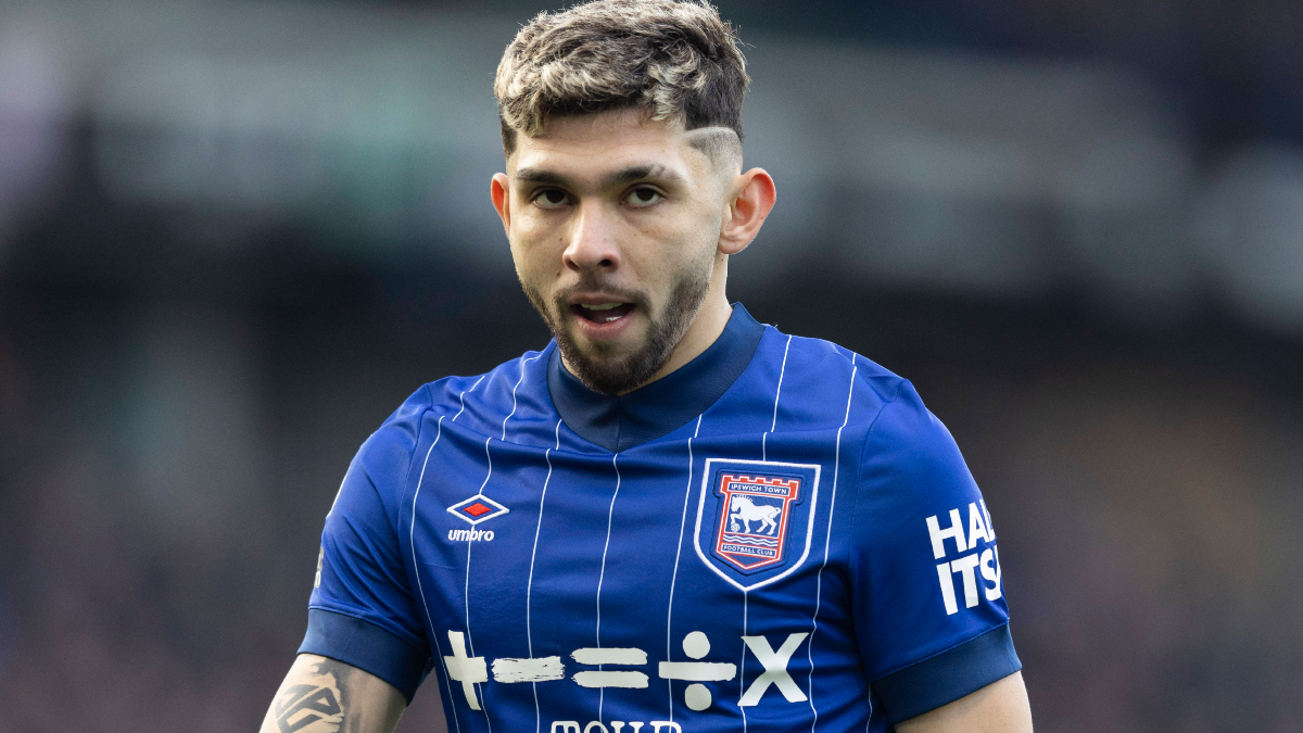 Delantero paraguayo se recuperó de su lesión y le mete miedo a La Roja