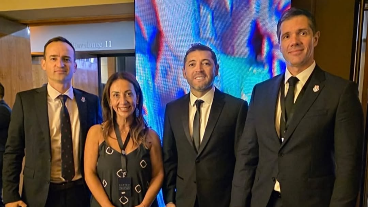 Michael Clark aseguró que “el mejor plantel del fútbol chileno” quiere ganar la Copa Libertadores 2025