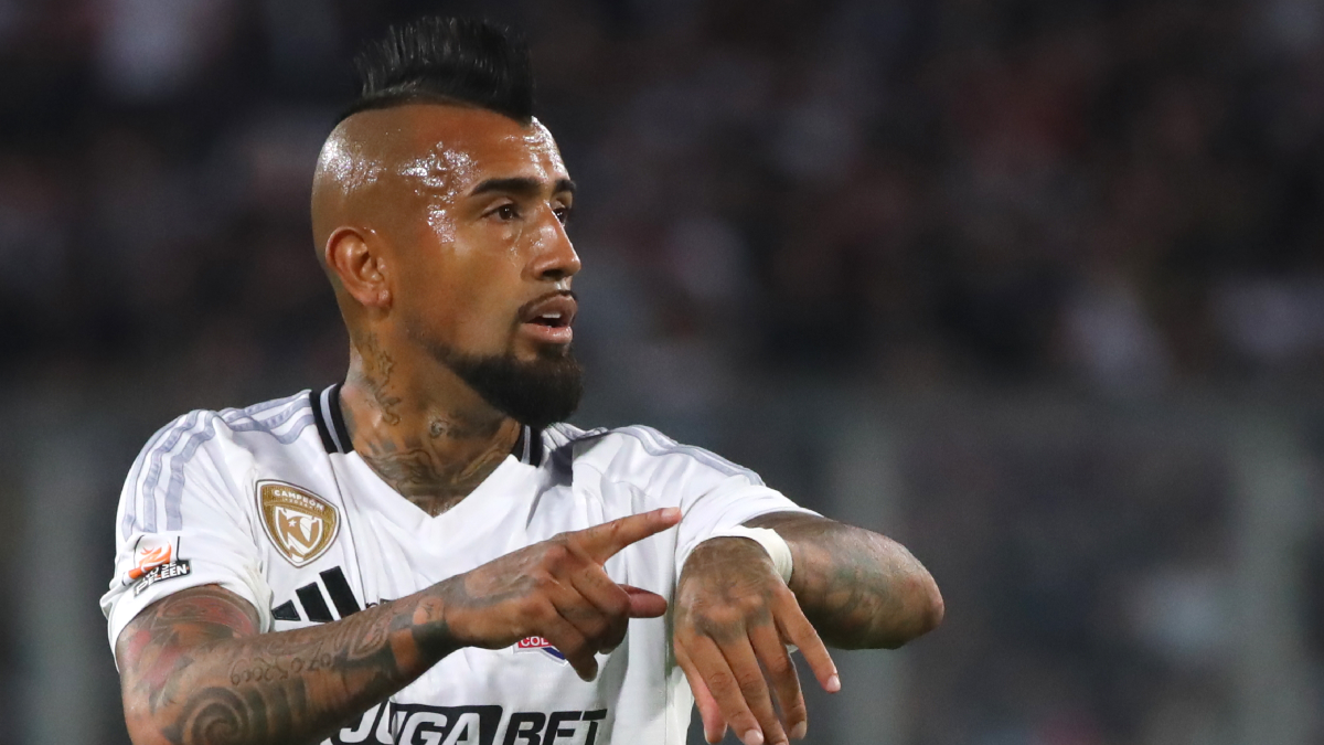 ¡Atención Colo Colo! Rival del Cacique en Copa Libertadores podría perder a su DT