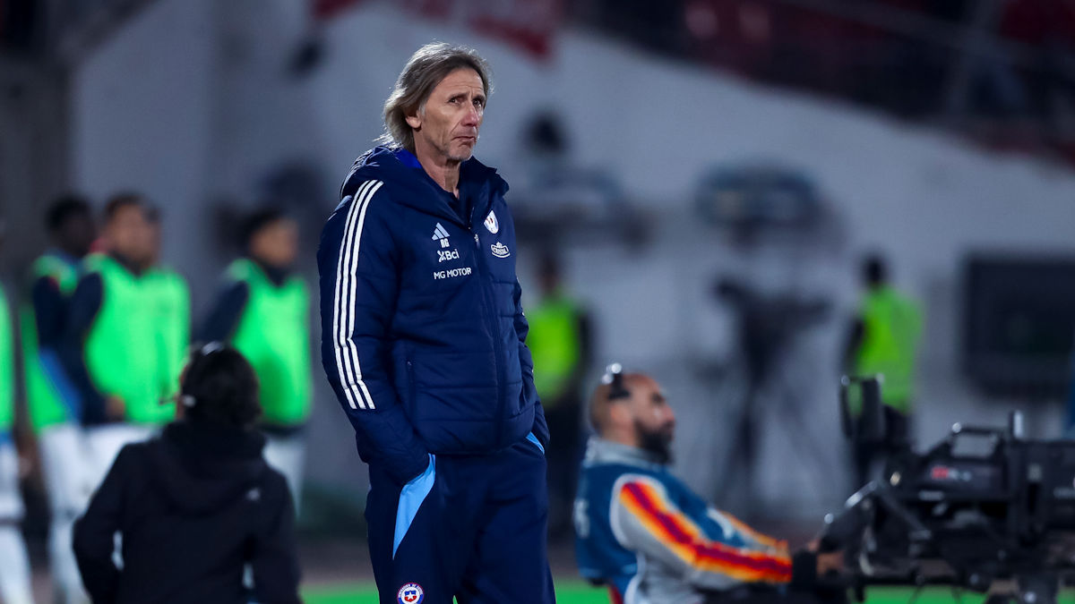 Ricardo Gareca se regocija por su continuidad en La Roja e insiste en revertir el complejo escenario