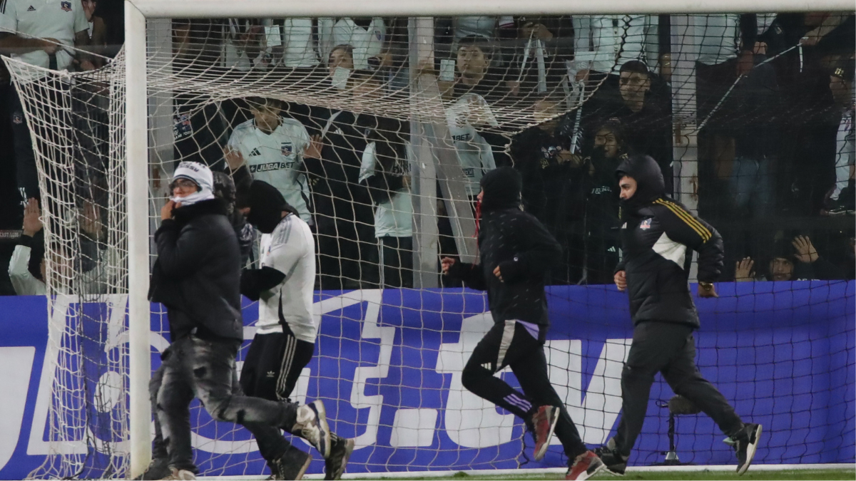 “Operan como organizaciones criminales”: Tajante análisis del Ministro de Seguridad Pública sobre las barras bravas