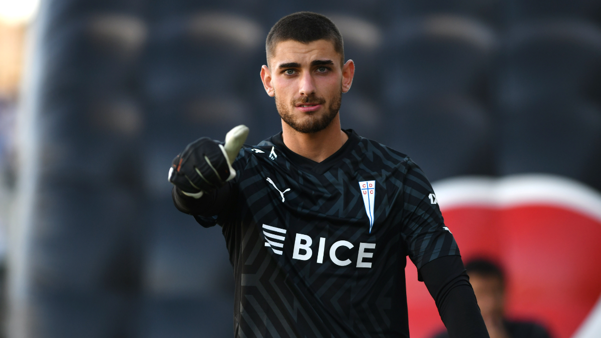 ¿Se va gratis?: Thomas Gillier estaría preparando las maletas para salir de U. Católica