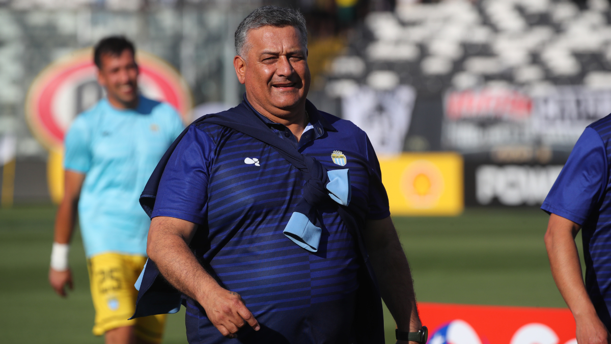 Ronald Fuentes suena fuerte para volver a dirigir a un club de la Primera División