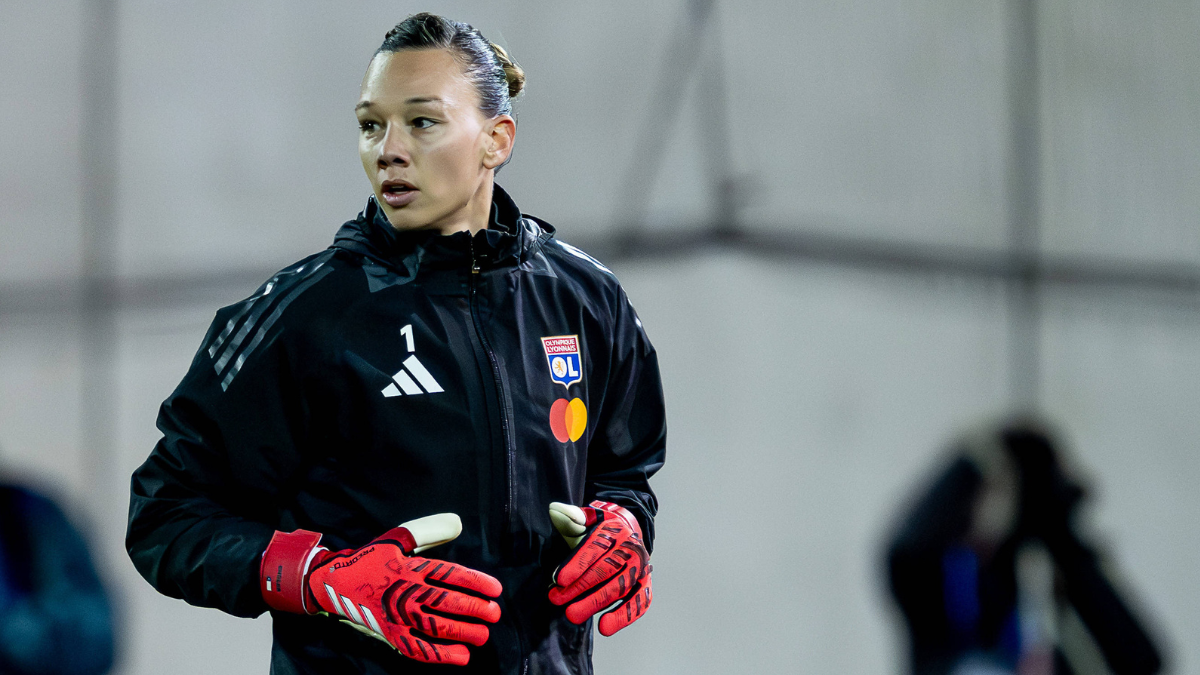 No se cansan de elogiarla: Christiane Endler vuelve a recibir una importante distinción